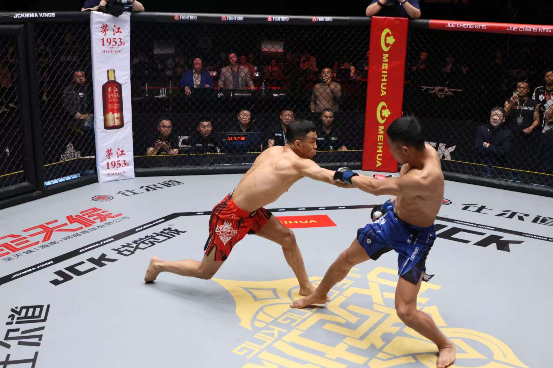 冷静与激情交织！拳击完美收官