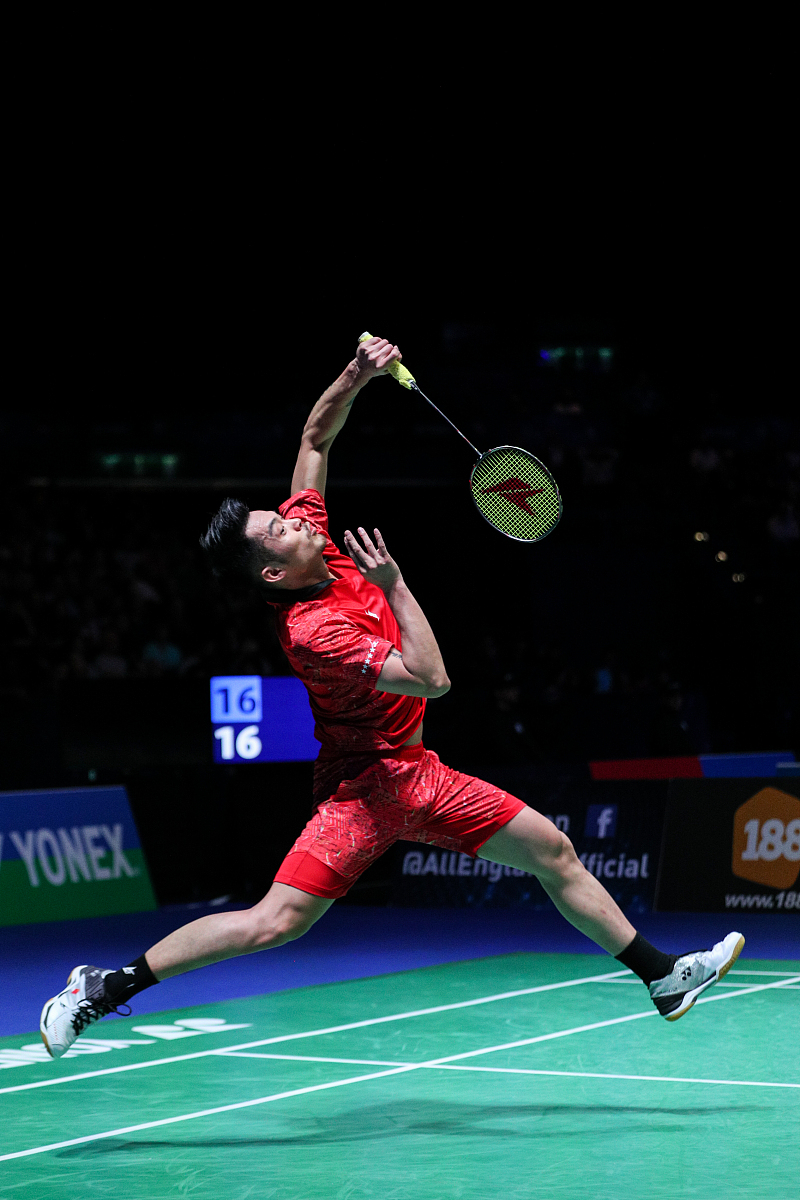 关于冷门频出！羽毛球战况跌宕起伏的信息