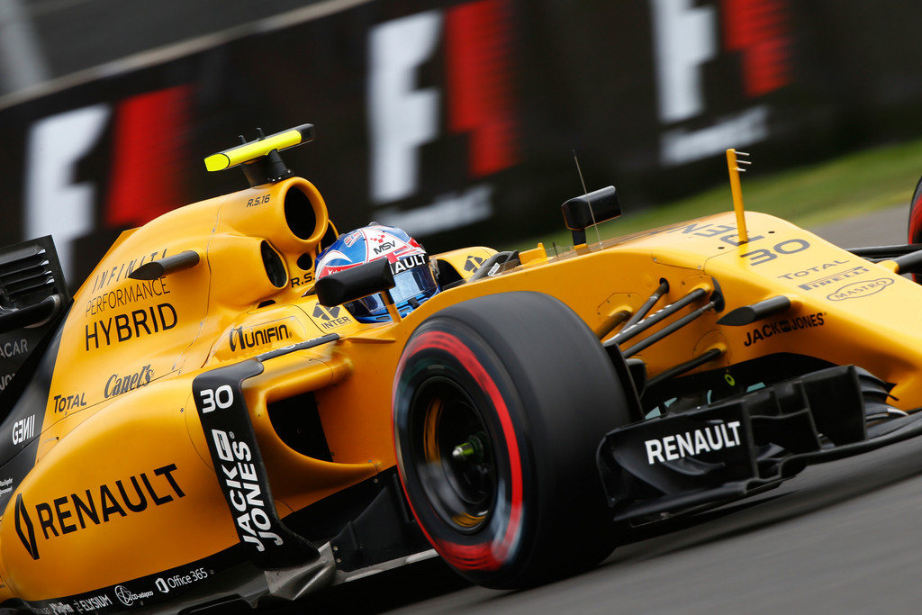 雷诺车队碾压索伯车队，诺里斯统治全场