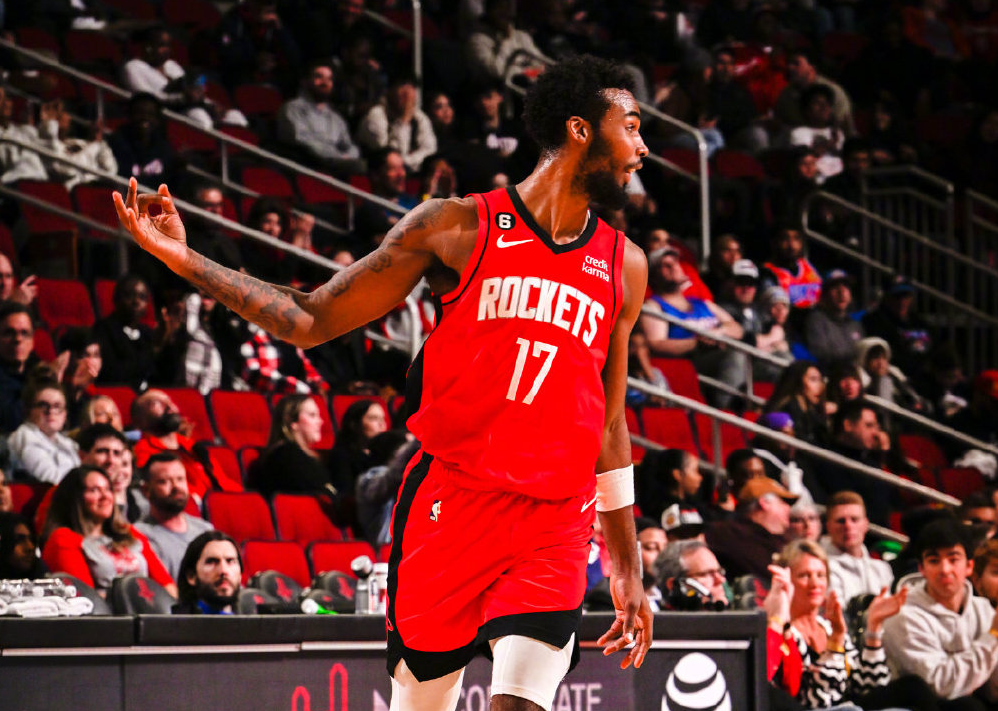 上海队碾压雷霆，利拉德刷新纪录