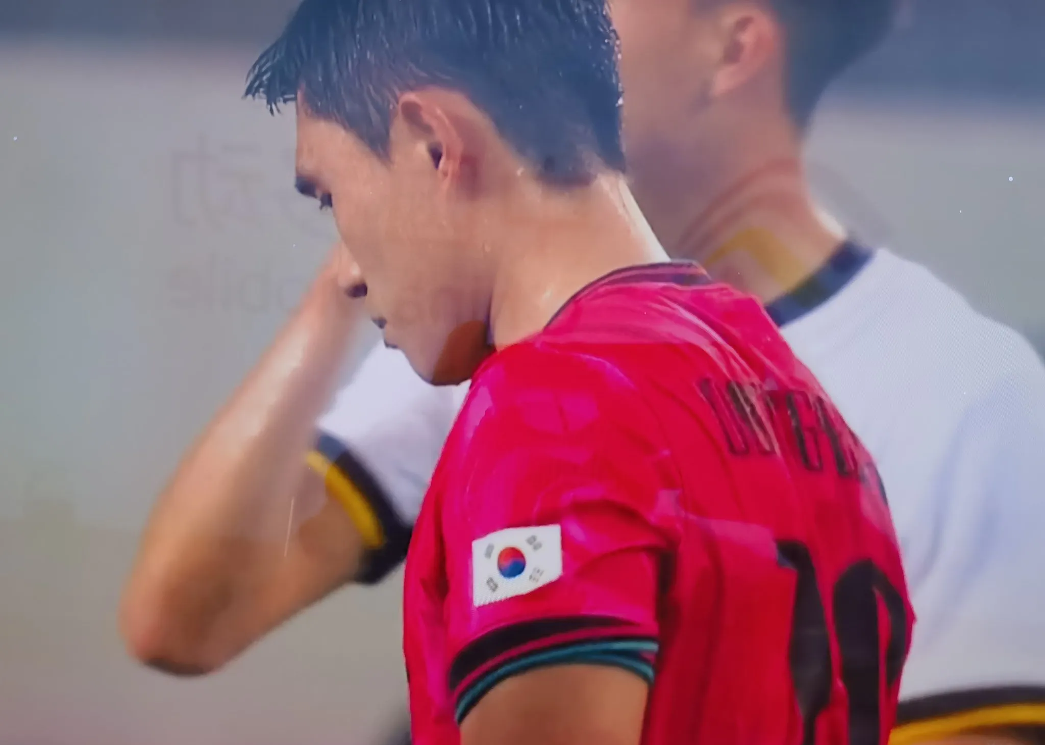 日本队险胜韩国队，王皓扛起全队