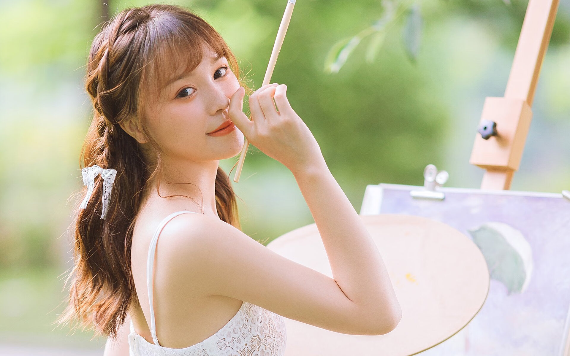 双重考验，当政治冰封足坛，少年以足球击穿隔阂