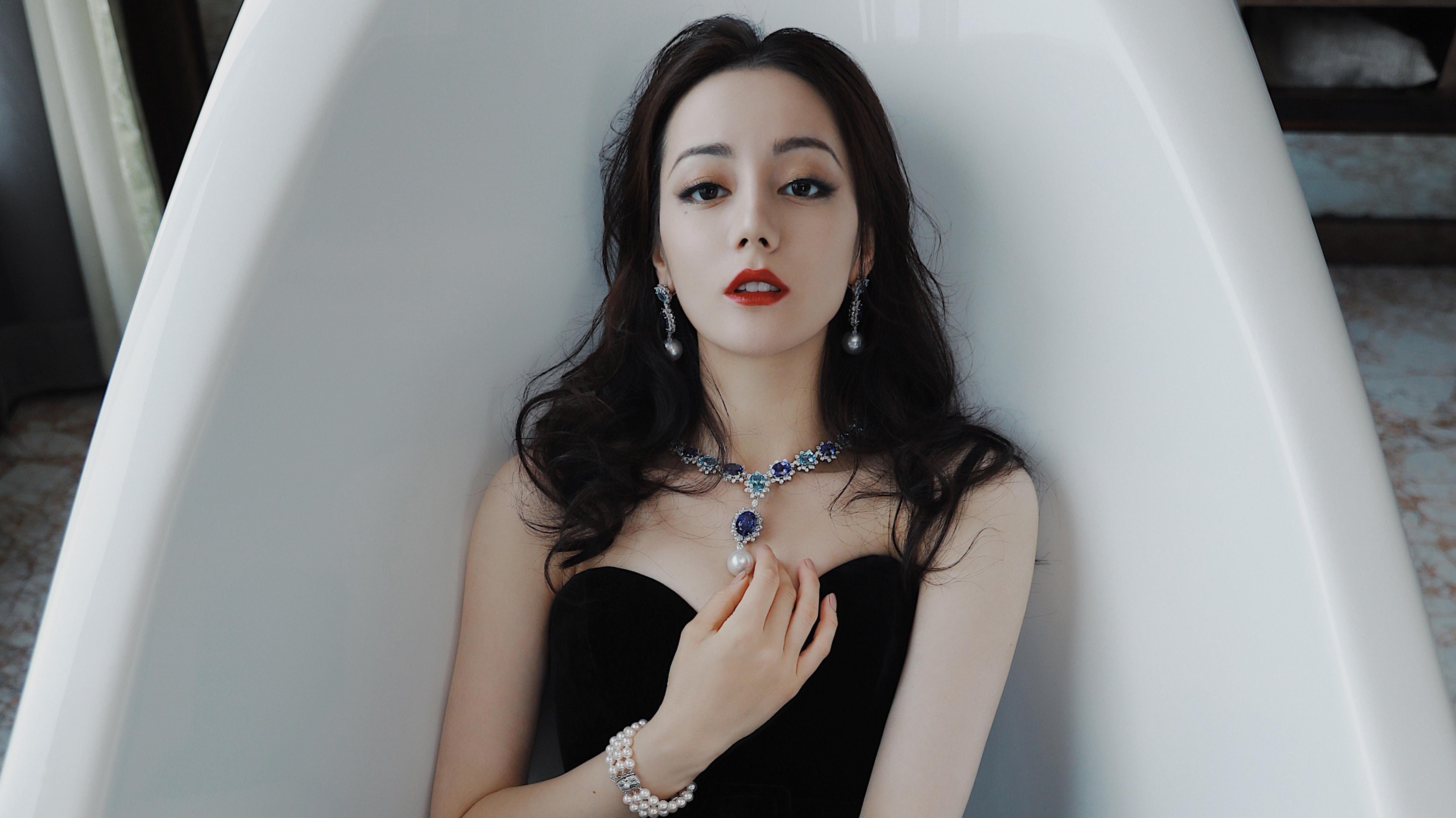 杀死悬念，从底特律铁血到塔图姆加冕，伟大如何提前宣告结局